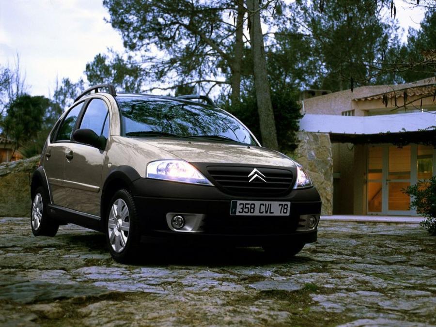  Citroen C3 XTR 2004 года  (фото 7 из 12)